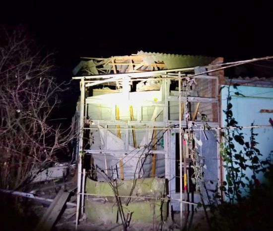 Нікопольщина здригалася усю ніч: влада повідомила про наслідки атак окупантів (фото)