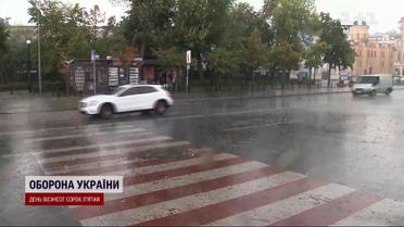 Українців чекає спека та періодичні дощі!