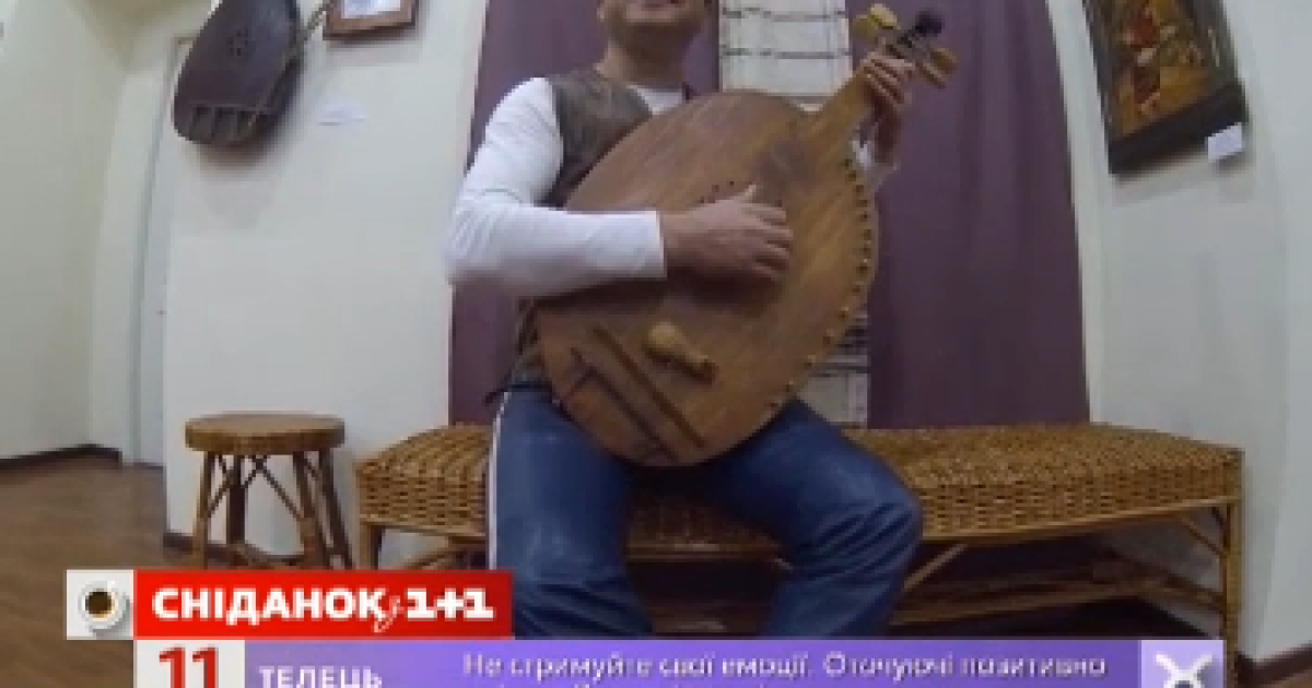 Павлік заспівав світовий хіт під бандуру