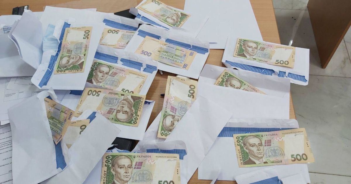 Під час обшуків в офісі "Єдності Олександра Омельченка" вилучено списки з підкупу виборців — ЗМІ