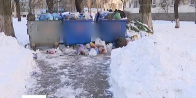 Одесса из-за заблокированных снегом дорог третий день стоит в мусоре