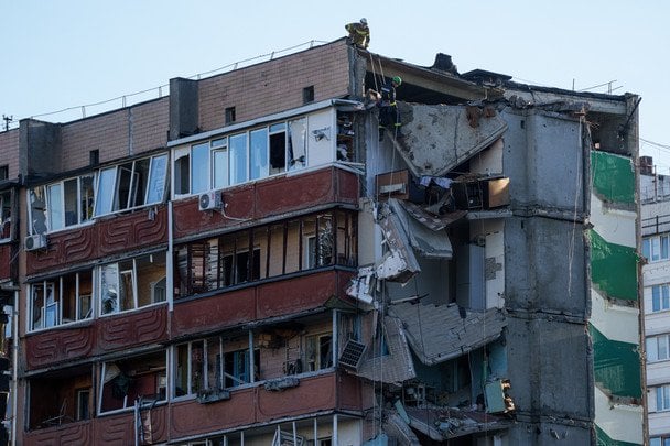 Ракетний удар по будинку в Києві: пошуки завершено, в ДСНС назвали моторошну кількість жертв
