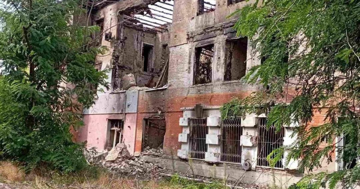 На окупованій Луганщині людям відмовляють у меддопомозі – всі лікарні переповнені пораненими росіянами