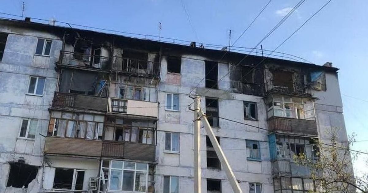 За добу окупанти обстріляли 12 будинків у Луганській області: загинув щонайменше один чоловік
