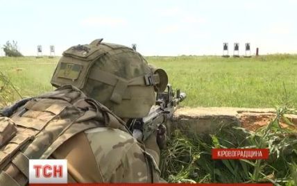 Кіровоградський полк спецпризначення почали тренувати інструктори НАТО