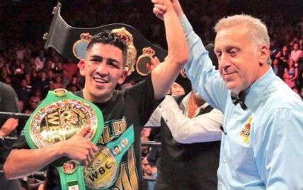 Мексиканський боксер-чемпіон хоче битися із Ломаченком