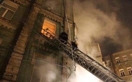 У Києві при гасінні пожежі у 16-поверхівці загинув рятувальник