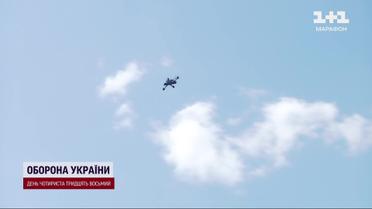 Клепають дрони-камікадзе під носом ворога: секретна лабораторія на фронті