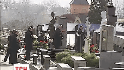 Родственники и близкие Юрия Кравченко почтили память бывшего главного милиционера страны