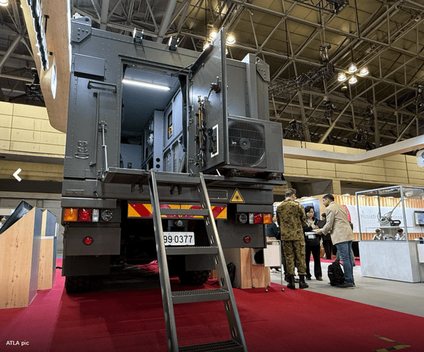 Vehicle-Mounted High-Power Laser System. / © Фото з відкритих джерел