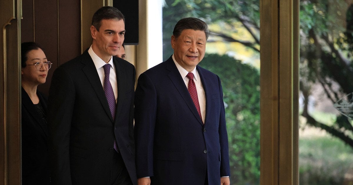 Прем’єр-міністр Іспанії Педро Санчес та лідер Китаю Сі Цзіньпін