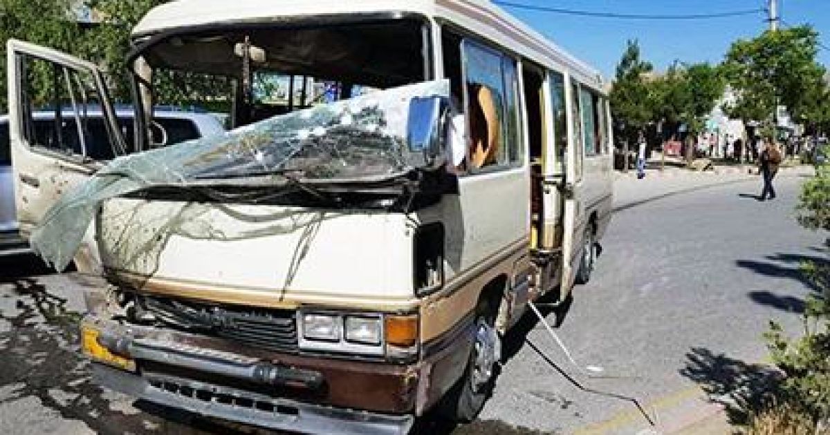 В Афганистане пытались взорвать автобус с чиновниками, пострадали 10 человек