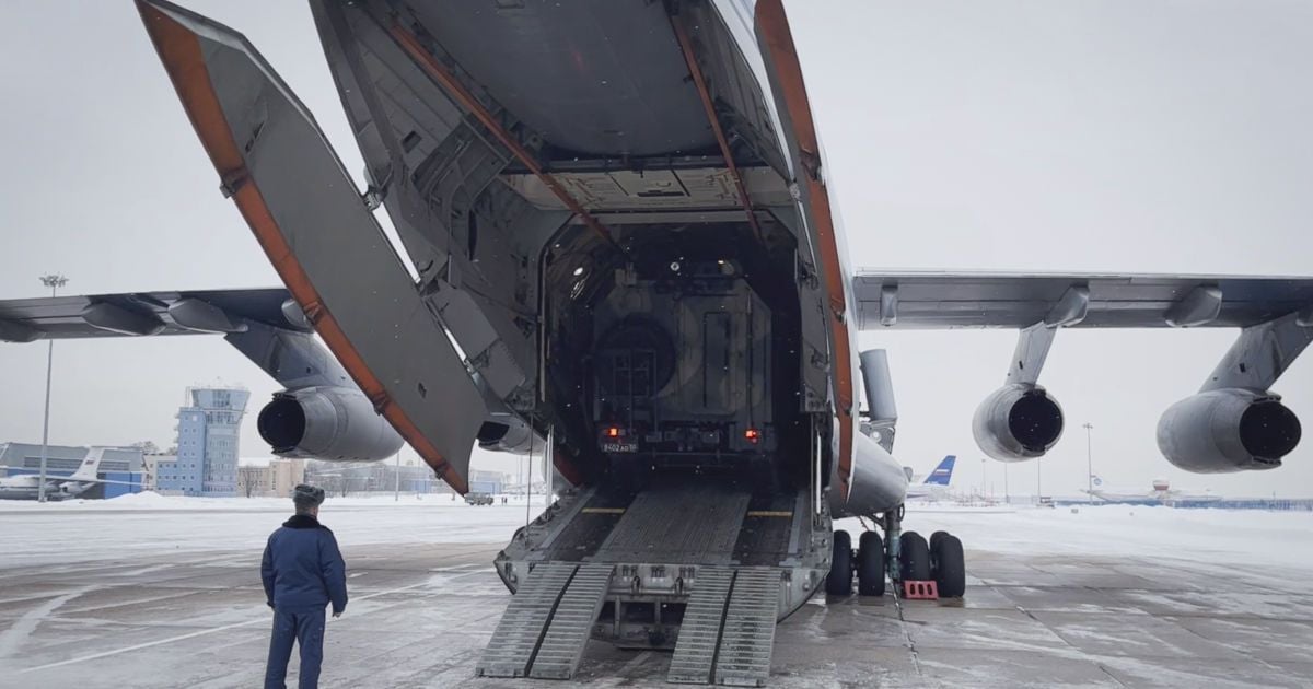 Російські війська вже ввійшли до Казахстану: Кремль перекинув десантників, які воювали проти України