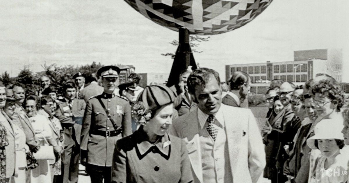 Королева Єлизавета II