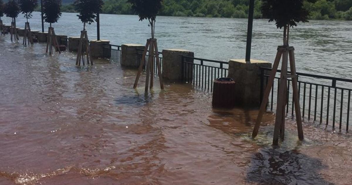 Набережна у Могилеві-Подільському