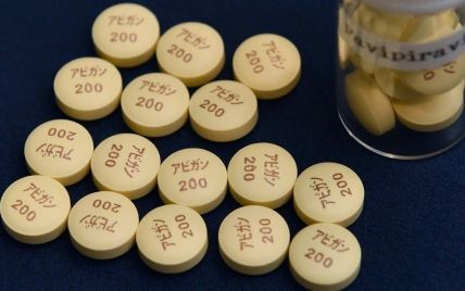 Из Японии в Украину привезут более 12 тысяч экспериментальных таблеток для лечения коронавируса