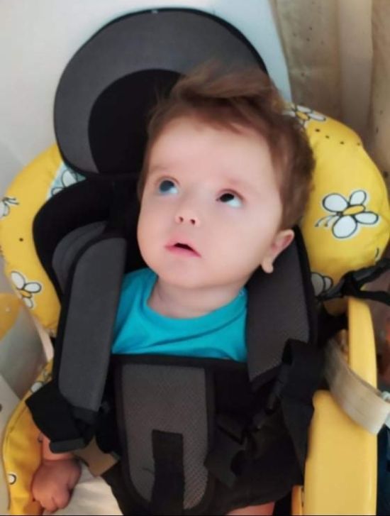 Єгор кілька разів був за крок до смерті, але малюк дивує лікарів своєю боротьбою