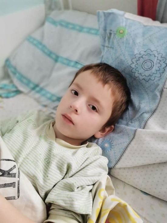 У Артемка виявили пухлину в мозку, але лікарям ніяк не вдається визначити її характер для призначення лікування