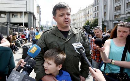 Нардеп Семенченко через суд повернув собі військове звання