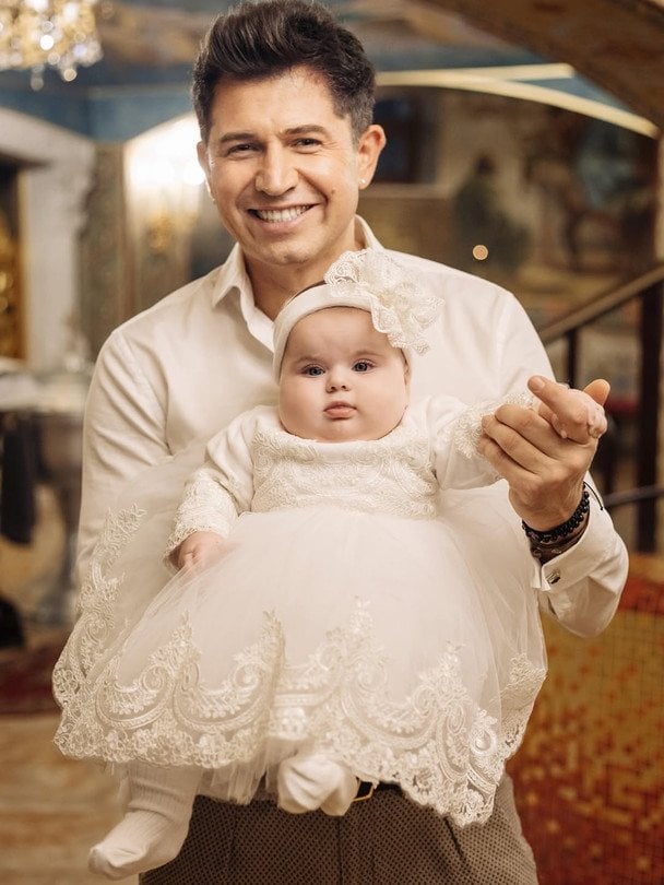 Андрій Джеджула замилував відео з донькою та зворушив зверненням до малечі