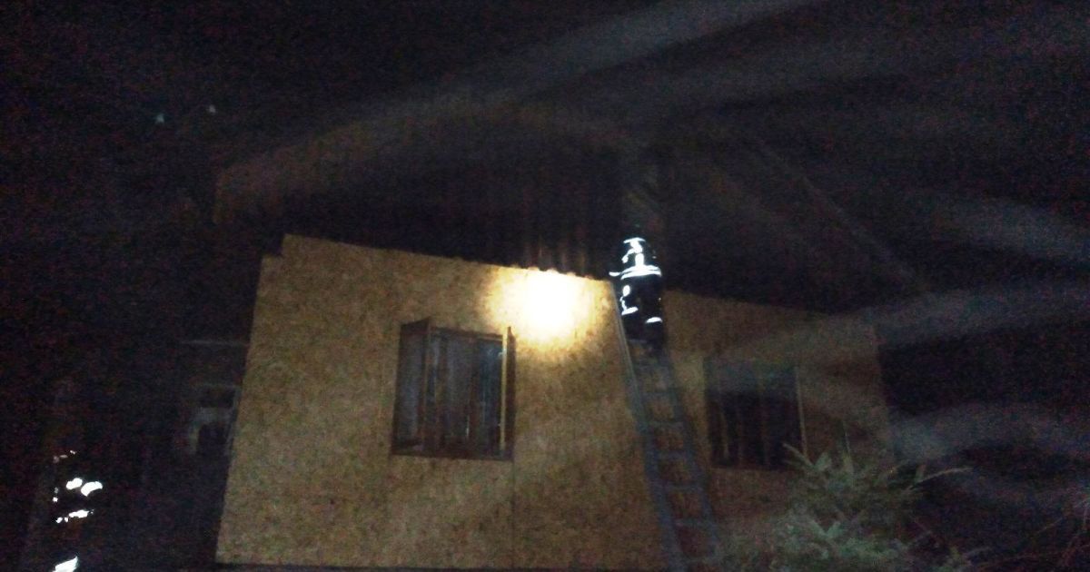 Во Львовской области сгорел заживо мужчина, а его товарища госпитализировали: фото