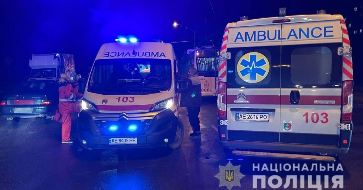 На ШВЛ і з важкими травмами: що відомо про стан хлопчика, якого разом з мамою переїхала фура у Кривому Розі