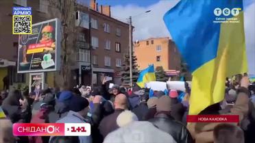 Як жителі Нової Каховки виживають в окупації