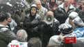 Активисты требуют подписать закон о перевыборах