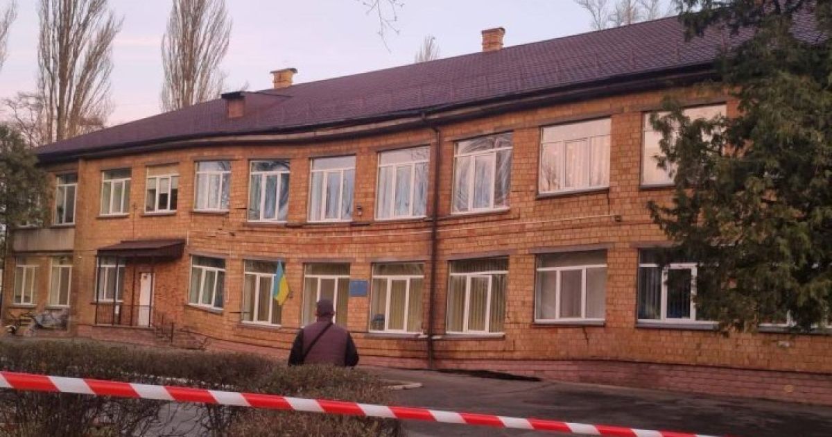В Киеве просела часть стены детсада