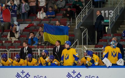 Сборная Украины по хоккею потерпела второй разгром подряд и потеряла шансы выйти на Олимпиаду-2026