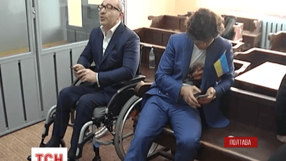 Суд Полтавы возобновил рассмотрение дела Кернеса
