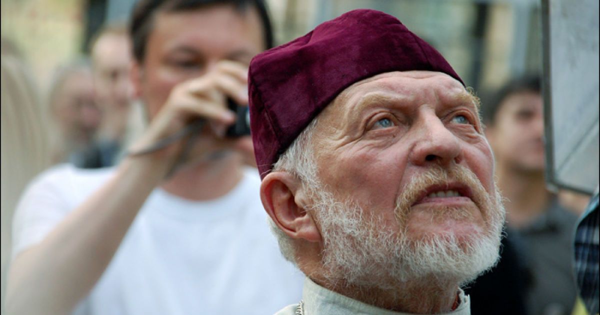 У 1997 році його відлучили від Російської православної церкви