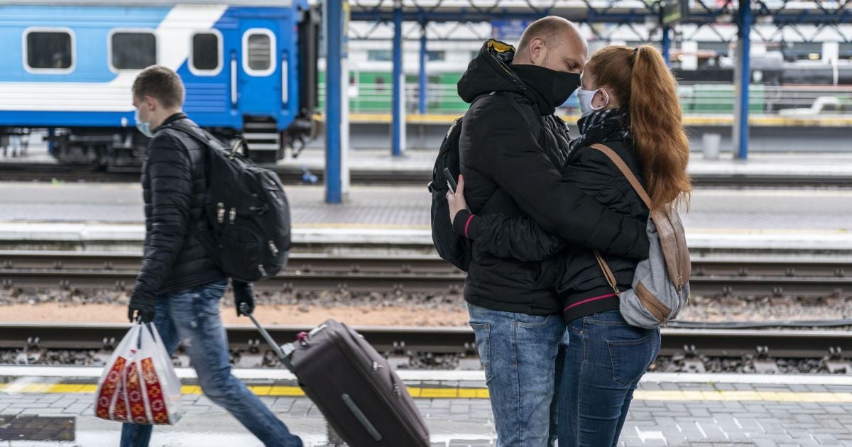 В Україні впроваджують нові правила подорожей залізницею: відповіді на найпоширеніші запитання