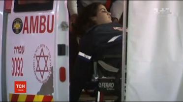 На Західному березі ріки Йордан невідомі обстріляли автобусну зупинку, є постраждалі