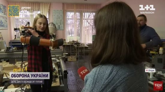 Луцька школярка створила для саперів робота-аватара із пластику