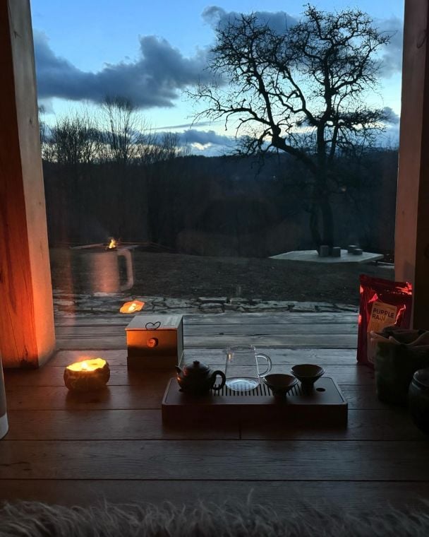 KOLA показала, как отдохнула на западе Украины / © instagram.com/kola__official