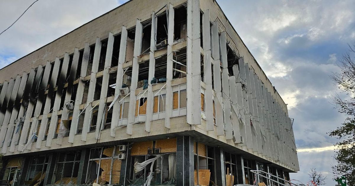 The aftermath of the strike / Photo: Head of the Kherson Regional Military Administration Oleksandr Prokudin.