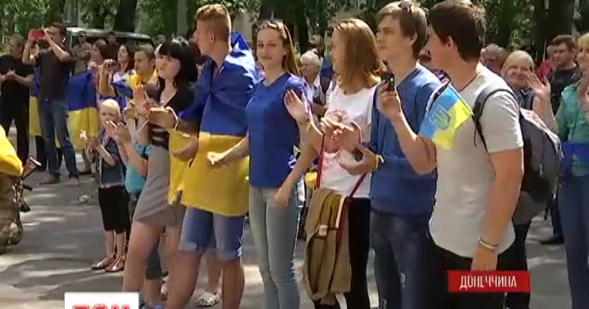 В Авдеевке под обстрелами состоялся концерт украинской песни