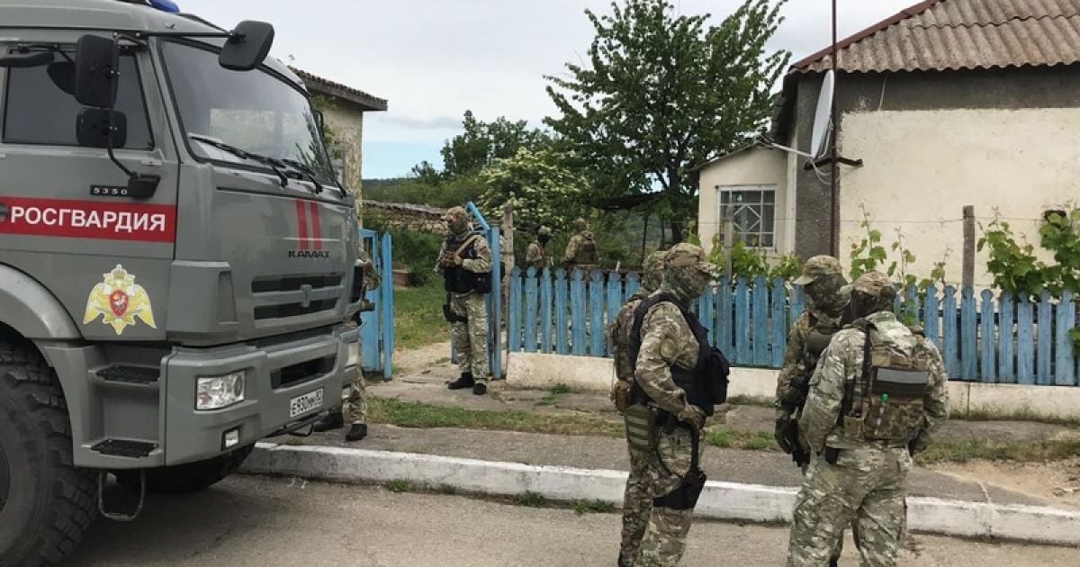 Окупанти обшукали домівку 65-річної кримської татарки