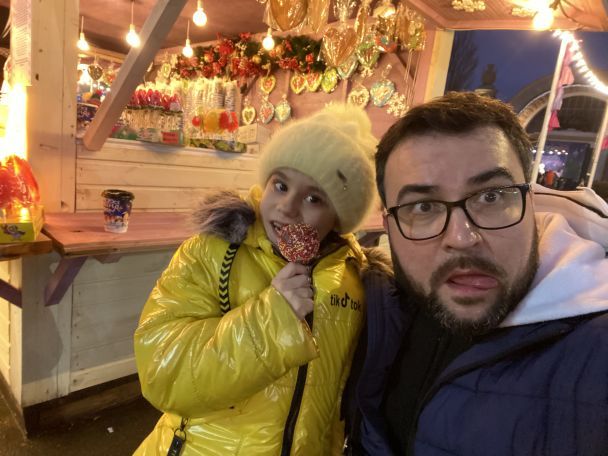 Руслан с племянницей / © пресс-служба канала "1+1"