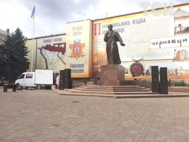 Підготовка до виступу Саакашвілі / © Фото Антон Страшко/ТСН