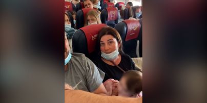 В самолете в Доминикану подрались украинские туристы: девушке расцарапали лицо и отгрызли ноготь