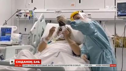 Коронавирусный антирекорд и соревнование вакцин — последние новости о COVID-19 в Украине и мире