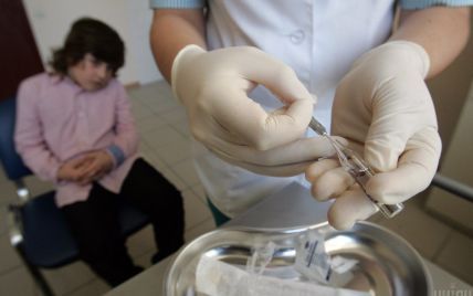 Головний санлікар закликав українців вакцинуватися від грипу, щоб уникнути поєднання з COVID-19