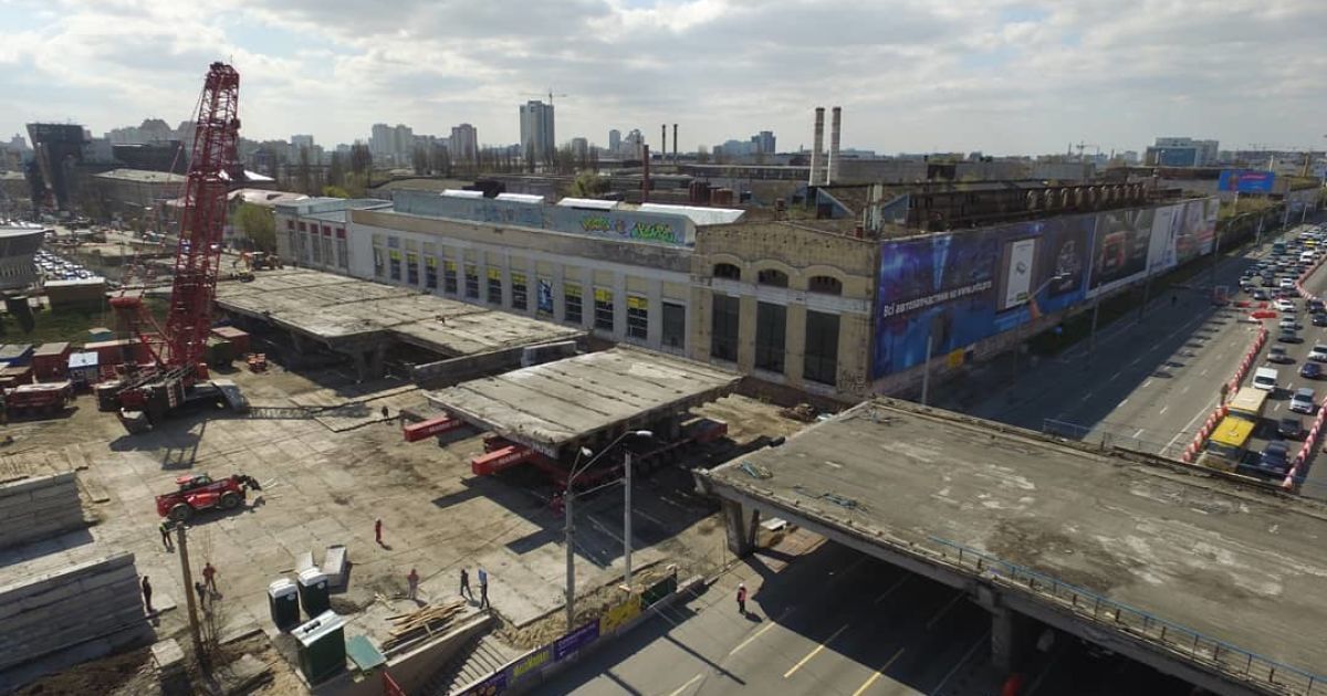 У Києві на півдоби перекриють проспект Перемоги