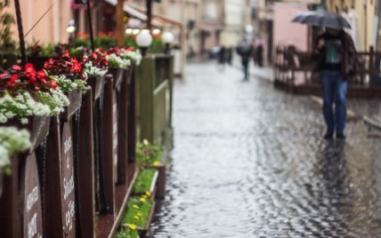 Грози, вітер та холод: синоптики попередили про погіршення погоди на вихідних у Львові
