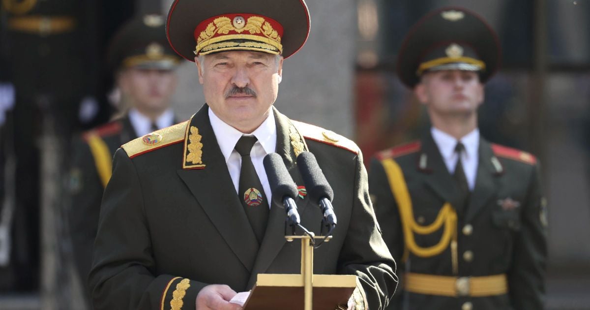 Країни Балтії внесли Лукашенка та його оточення до "чорного списку", запровадивши санкції