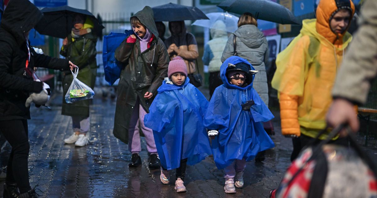 Українські біженці у Польщі