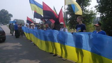 Активісти у Борисполі створили блокпост проти хресної ходи УПЦ МП_5 / © 24 канал