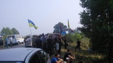 Активісти у Борисполі створили блокпост проти хресної ходи УПЦ МП_3 / © 24 канал